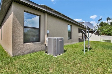 Short Sale. Priced for immediate short sale approval. Move-in - photo 11