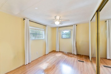 Welcome to this charming 2-bedroom, 2-bathroom mobile home - photo 12