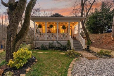 ESCAPE TO YOUR NORTH GEORGIA PARADISE! Calling all horse lovers