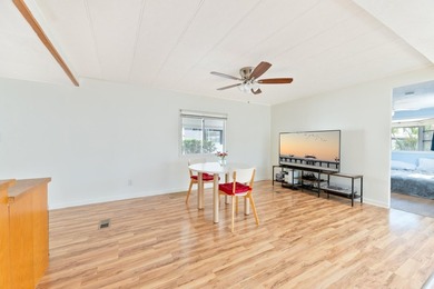 Welcome to this charming 2-bedroom, 2-bathroom mobile home - photo 19