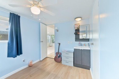 Welcome to this charming 2-bedroom, 2-bathroom mobile home - photo 24