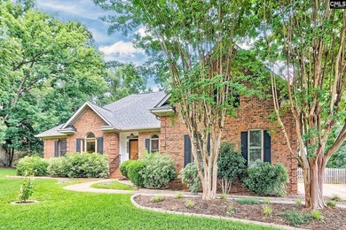 Professional photos coming next week.This custom-built all brick - photo 3