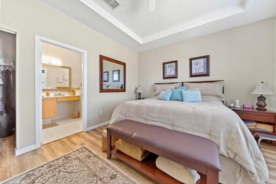 Welcome to this well-kept Georgian model home in the gated - photo 16