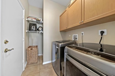 Welcome to this well-kept Georgian model home in the gated - photo 21