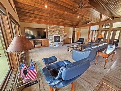 Suzy Woodward, Team Murphy Realty, C:,,: Experience breathtaking - photo 10