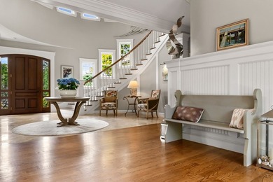 Perched above Ipswich Bay on a gentle rise in coveted Norwood - photo 4