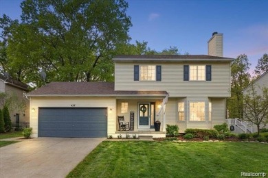 Lake Home Sale Pending in Waterford, Michigan