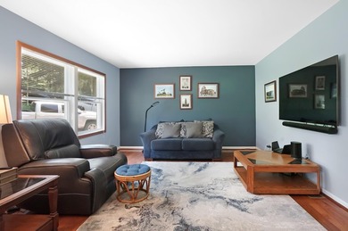 Additional listing photo 1