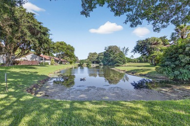 Lake Condo For Sale in Boca Raton, Florida