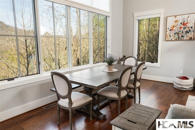 Picture perfect best describes this beautifully appointed, fully - photo 12