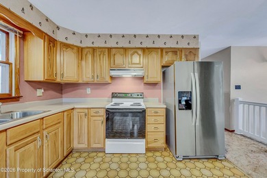 Enjoy comfortable living in this 3-bedroom, 1-bath bi-level home - photo 22