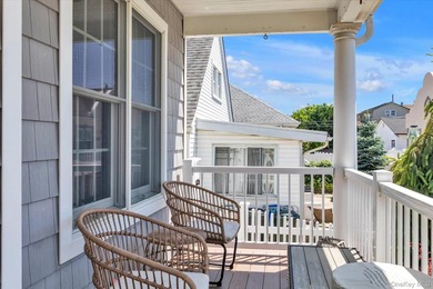 Welcome to this beautiful beachside Colonial located in the - photo 24