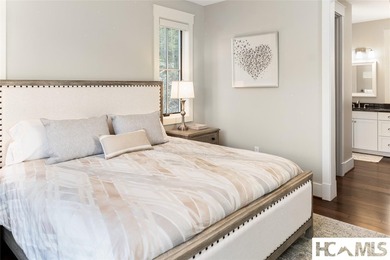 Picture perfect best describes this beautifully appointed, fully - photo 25