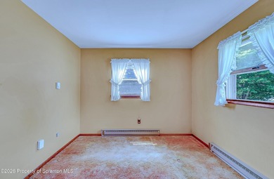 Enjoy comfortable living in this 3-bedroom, 1-bath bi-level home - photo 29