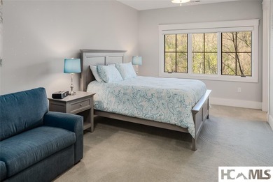 Picture perfect best describes this beautifully appointed, fully - photo 31