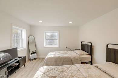 Beautifully updated 3-bedroom home offering a bright - photo 7