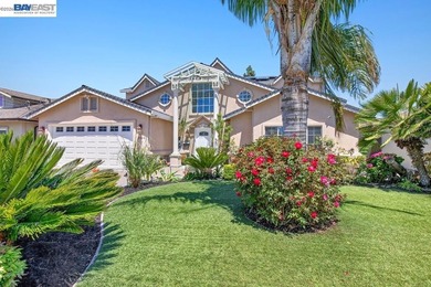 A rare opportunity in Parkmont awaits! A Mediterranean Oasis - photo 4