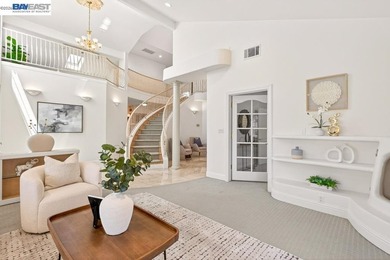 A rare opportunity in Parkmont awaits! A Mediterranean Oasis - photo 10