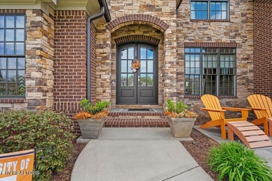 MULTI-GENERATIONAL LIVING AT ITS FINEST! Looking for custom home - photo 10