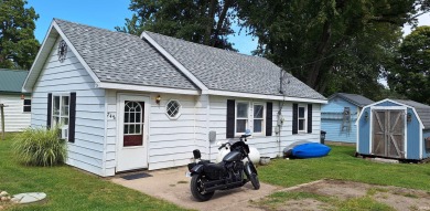 Lake Home For Sale in Cromwell, Indiana