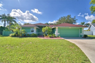 Lake Arietta Home Sale Pending in Auburndale Florida