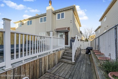 Beautiful extra-large single-family semi that offers the space - photo 27