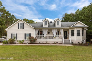 Pamlico River Home For Sale in Bath North Carolina