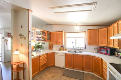Nestled along the scenic Oregon Coast, this charming 2-bedroom - photo 9