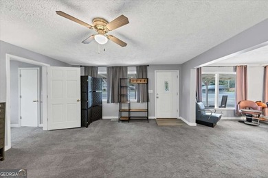 Located in the heart of downtown Acworth, this unique and - photo 3
