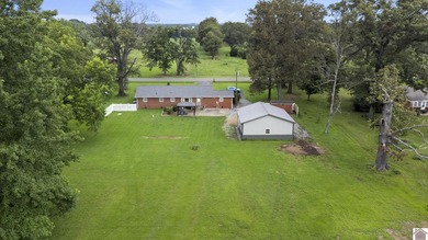 Enjoy the best of country living just minutes from town! This - photo 5
