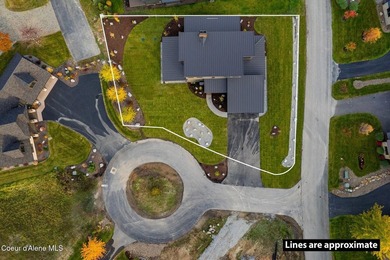 Welcome to 11 Alpenrose Ln, nestled among the green fairways of - photo 21