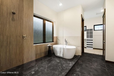 Welcome to 11 Alpenrose Ln, nestled among the green fairways of - photo 32