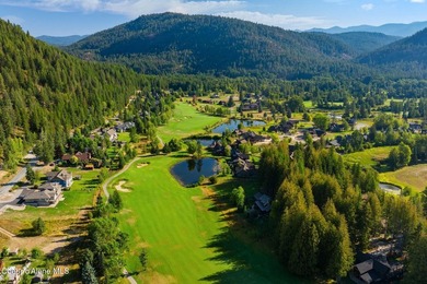 Welcome to 11 Alpenrose Ln, nestled among the green fairways of - photo 49