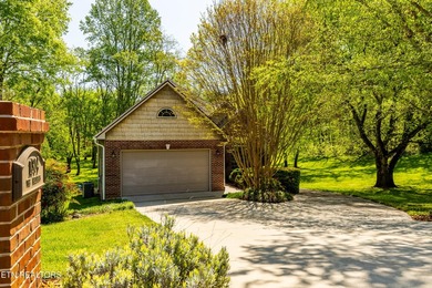 Welcome to an exceptional offering in the highly sought-after - photo 3