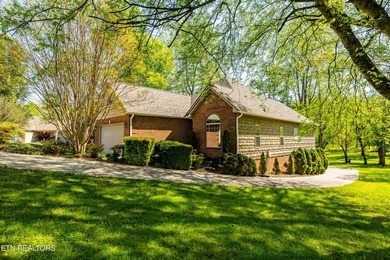 Welcome to an exceptional offering in the highly sought-after - photo 4