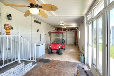 RARE OPPORTUNITY! TRUE LAKEFRONT with DOCK.  Ideal Central - photo 5