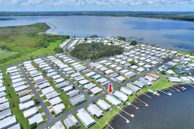 RARE OPPORTUNITY! TRUE LAKEFRONT with DOCK.  Ideal Central - photo 9