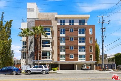 Penthouse Living Elevated. Discover a rare 1,930 sq. ft - photo 22