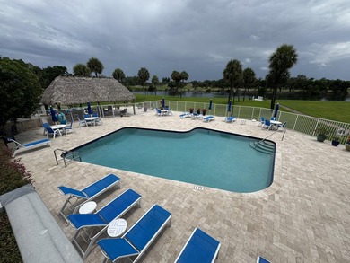 Welcome to this well-appointed 2/2 unit located in the Gemini in - photo 6