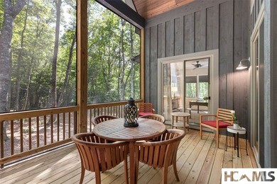 Thoughtfully built by renowned Ferncreek Builders, this - photo 33