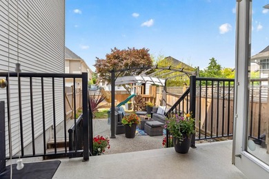Fabulous 3400 sq ft home in Clayton Heights! Kitchen boasts - photo 35