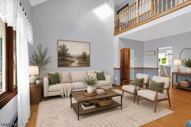 Welcome to this charming and well-maintained home offering 3 - photo 4
