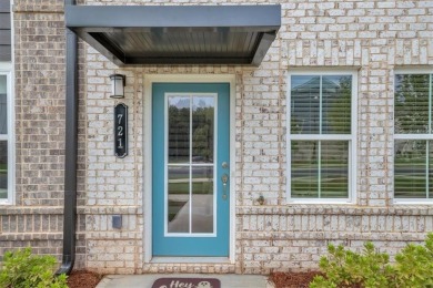 Lake Townhome/Townhouse For Sale in Acworth, Georgia