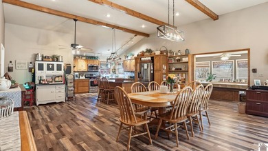 Located on main channel of Kentucky Lake, this spacious home - photo 6