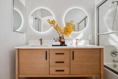 Gorgeous Remodeled Townhome - The Large Model at Parc Metro - - photo 23