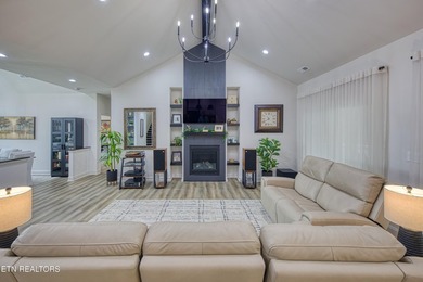 AMAZING OPPORTUNITY! BEST VALUE IN TELLICO VILLAGE! Private - photo 7