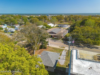 Welcome to this beautifully updated 2-bedroom, 2-bath home - photo 20
