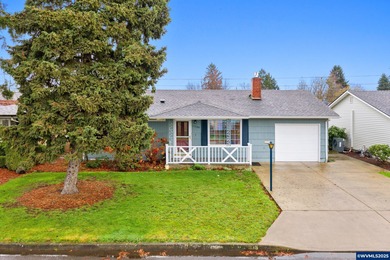 Come live the golf resort lifestyle in desirable Woodburn