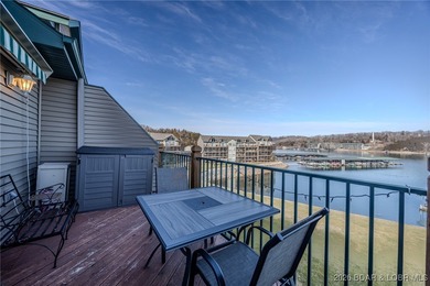 Top floor 2-bedroom loft unit spanning over 1400sqft and even