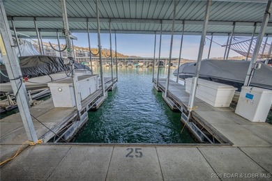 Top floor 2-bedroom loft unit spanning over 1400sqft and even